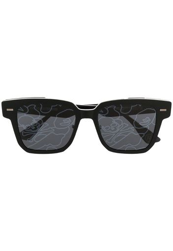 lens-decal square sunglasses