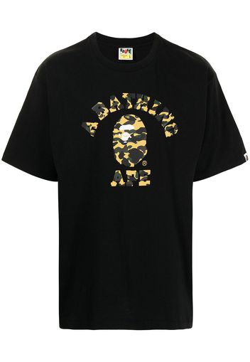 A BATHING APE® camouflage-logo print T-shirt - Nero