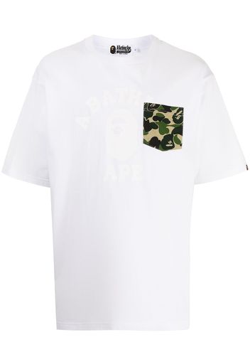 A BATHING APE® logo-print short-sleeved T-shirt - Bianco