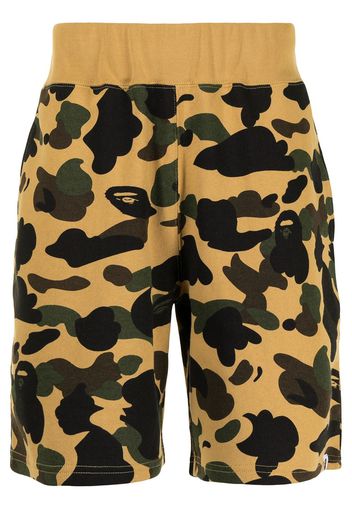 A BATHING APE® Bermuda con stampa camouflage - Marrone