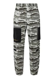 A BATHING APE® Desert Camo cargo pants - Grigio