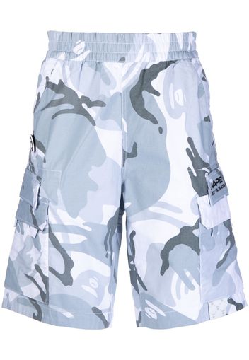 AAPE BY *A BATHING APE® camouflage-print cargo shorts - Blu