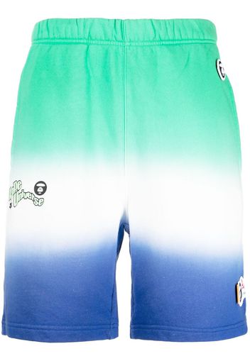 AAPE BY *A BATHING APE® Shorts con design color-block - Verde