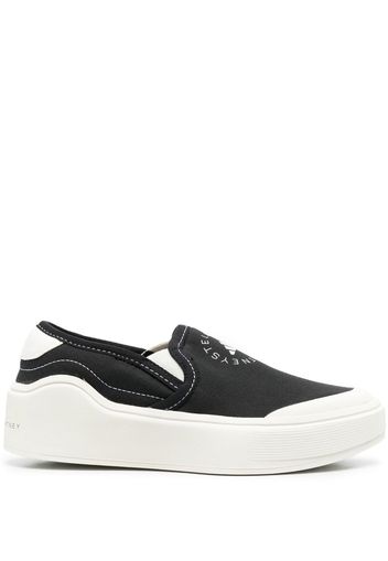 adidas by Stella McCartney logo-print slip-on sneakers - Nero