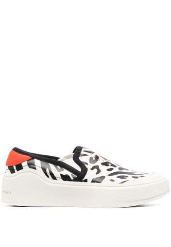 adidas by Stella McCartney leopard-print slip-on sneakers - Bianco