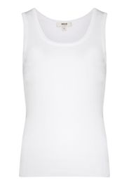 sleeveless tank top