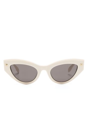 Alexander McQueen Eyewear Spike-stud detail cat-eye sunglasses - Toni neutri