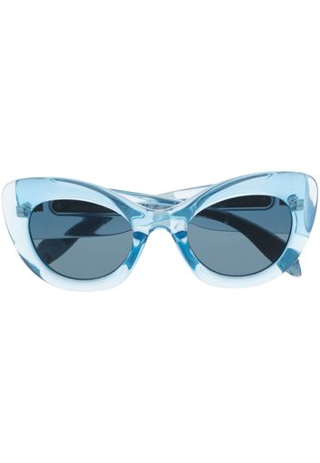 Alexander McQueen Eyewear tinted-lenses cat-eye sunglasses - Blu
