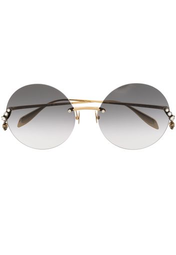 Alexander McQueen Eyewear round-frame crystal-charm sunglasses - Oro