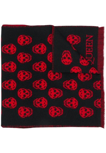 skull-intarsia scarf