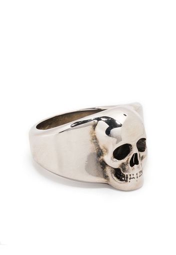 Alexander McQueen skull-detail silver-tone ring - Argento