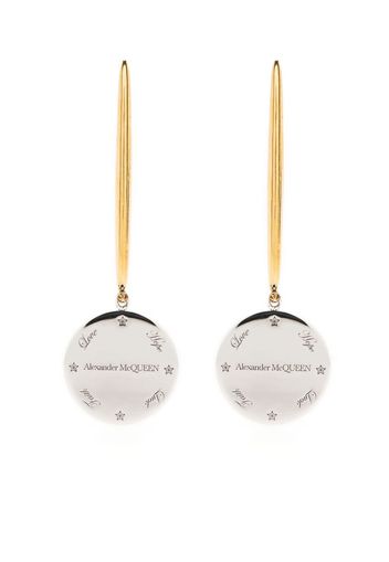 Alexander McQueen engraved-logo drop earrings - Argento