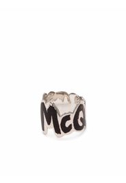 Alexander McQueen Graffiti-logo cut ring - Argento