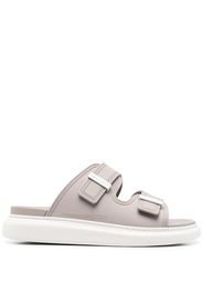 Alexander McQueen open-toe touch-strap slippers - Grigio