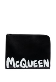 Alexander McQueen Graffiti logo-print clutch - Nero