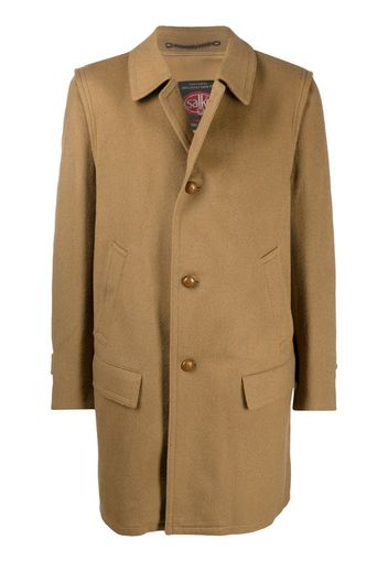 Cappotto con colletto classico