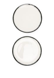 Set di due piatti di ceramica