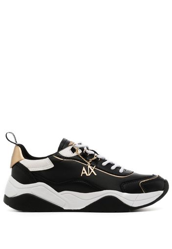 Armani Exchange logo-charm leather lace-up sneakers - Nero