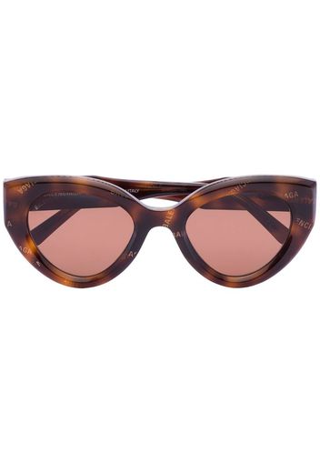 brown Havana tortoiseshell cat eye sunglasses