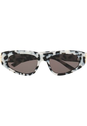 Balenciaga Eyewear cat-eye tinted sunglasses - Bianco