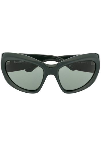 Balenciaga Eyewear gradient-lens cat-eye sunglasses - Verde