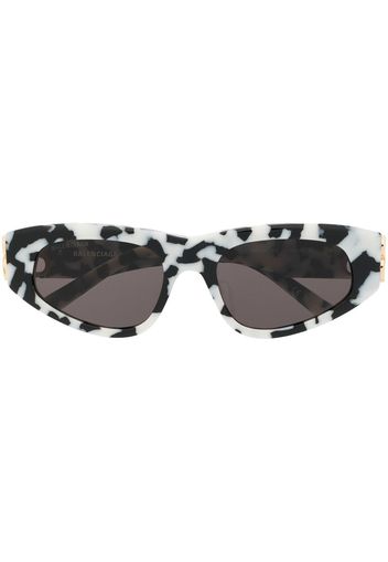 Balenciaga Eyewear Occhiali da sole cat-eye con placca logo - Nero