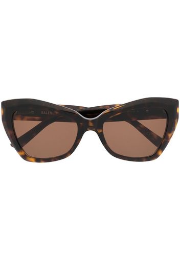 Balenciaga Eyewear butterfly tinted sunglasses - Marrone