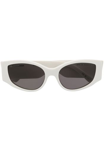 Balenciaga Eyewear logo-print tinted-lenses sunglasses - Bianco