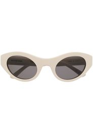 Balenciaga Eyewear monogram cat-eye frame sunglasses - Toni neutri