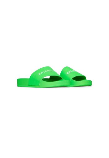 Balenciaga Kids logo-print pool slides - Verde