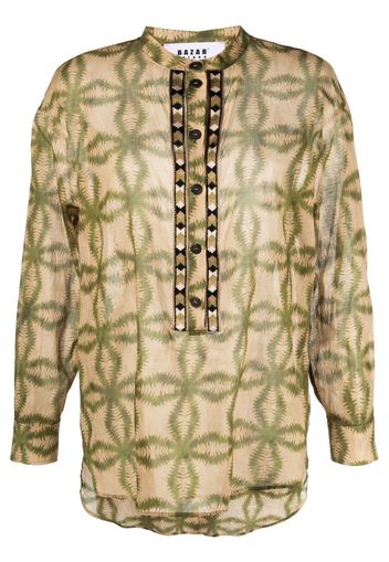 Bazar Deluxe embroidered-placket detail blouse - Toni neutri