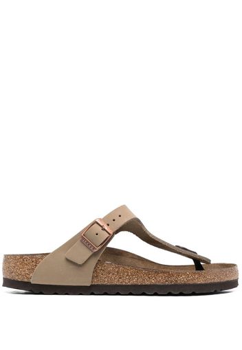 Birkenstock Gizeh buckled 25mm sandals - Marrone