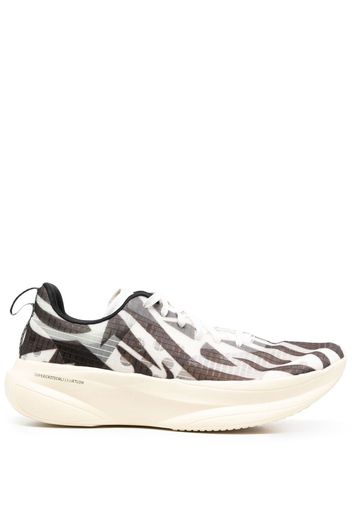 BRAND BLACK graphic-print low-top sneakers - Bianco