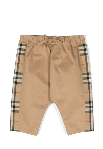 Burberry Kids check-print cotton shorts - Toni neutri