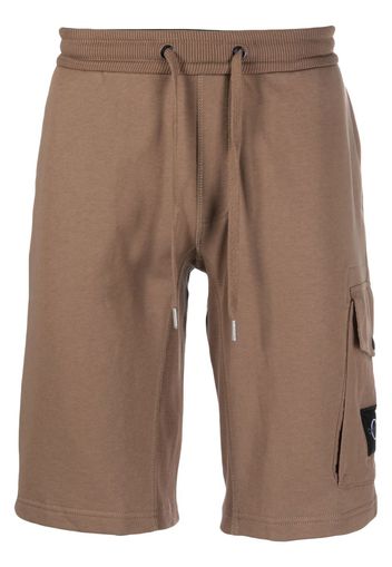 Calvin Klein Jeans logo-patch cargo track shorts - Marrone