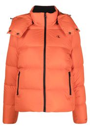 Calvin Klein Jeans logo-print down puffer jacket - Arancione