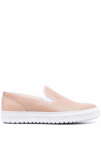 Casadei embossed-logo slip-on trainers - Toni neutri