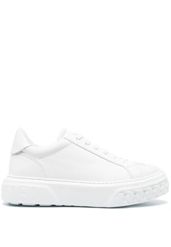 Casadei logo-patch low-top sneakers - Bianco