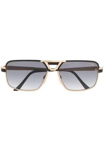 Occhiali da sole modello aviator