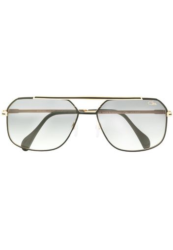 Occhiali da sole modello aviator