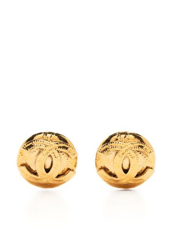 Chanel Pre-Owned 1994 logo button clip-on earrings - Oro