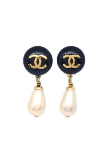 CHANEL Pre-Owned Orecchini a clip con finte perle CC 1995 - Oro