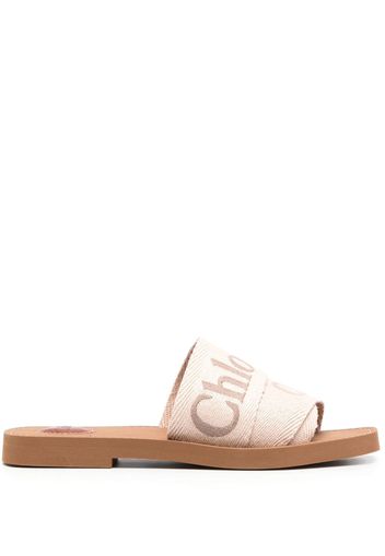 Chloé logo-embroidered slip-on sandals - Toni neutri