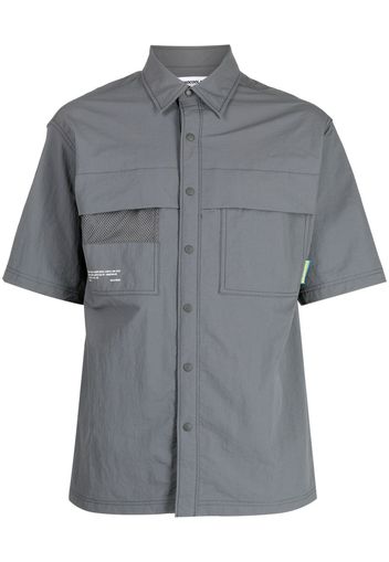 CHOCOOLATE logo-print short-sleeve shirt - Grigio