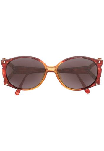 oversized frame sunglasses