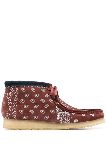 Clarks Originals paisley-print lace-up boots - Marrone