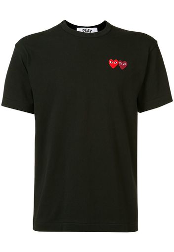 T-shirt con cuore ricamato