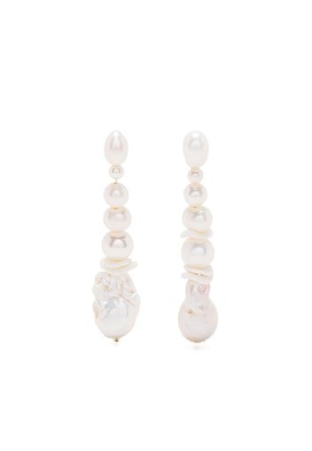 Completedworks Orecchini What's Wrong With Redistribution - Bianco