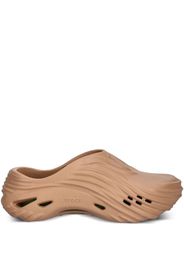Crocs Sandali slides con suola scanalata - Toni neutri