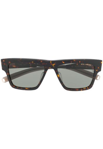 square frame sunglasses